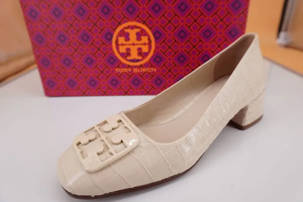 Tory Burch Georgia Square Toe Block Heel Pump SZ 5 New Cream Croc Leather Logo